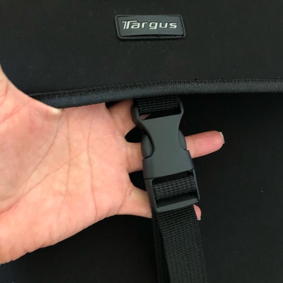Targus laptop case - Picture 8 of 9